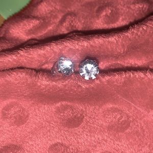 8mm Diamond Stud Earring